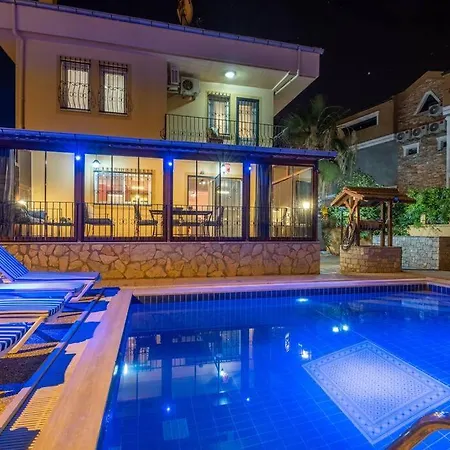 Villa Sleeps 8, Large Close To The Sea Awz 265