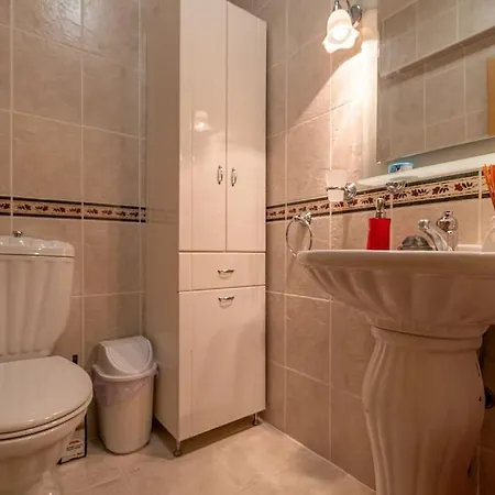 Sleeps 8, Large Close To The Sea Awz 265 Villa *