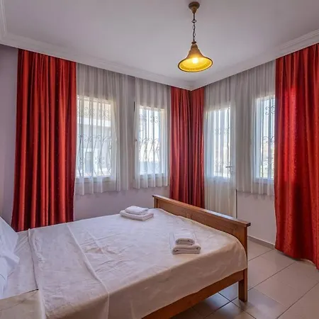 Sleeps 8, Large Close To The Sea Awz 265 *
